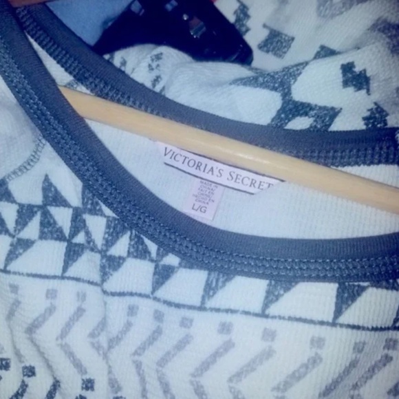 L | Victorias Secret PJ Set - Picture 7 of 7